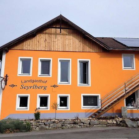 Landgasthof Seyrlberg Reichenau im Mühlkreis Buitenkant foto