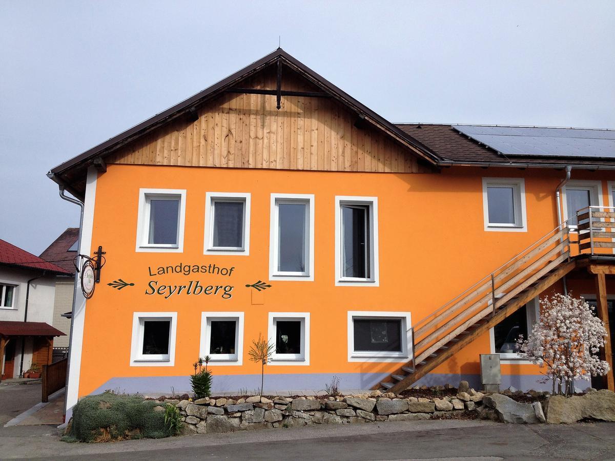 Landgasthof Seyrlberg Reichenau im Mühlkreis Buitenkant foto